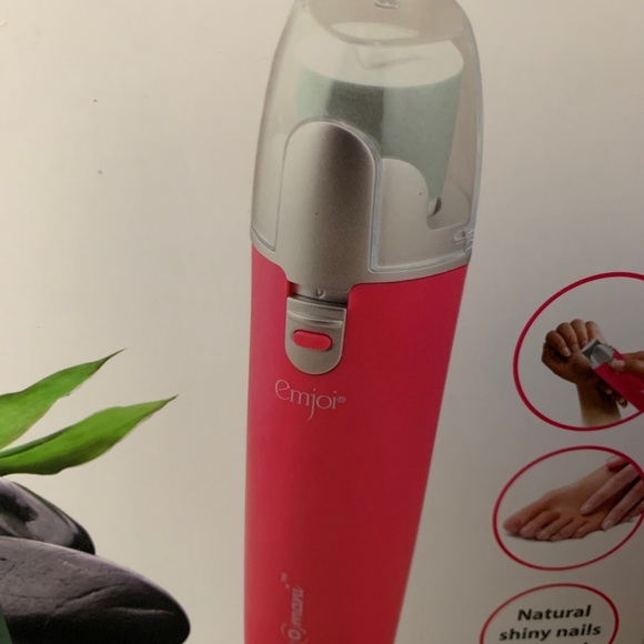 Emjoi Micro Mani Nail Buffer with 4 Smooth & Shine Rollers (pink) - Picture 4 of 4